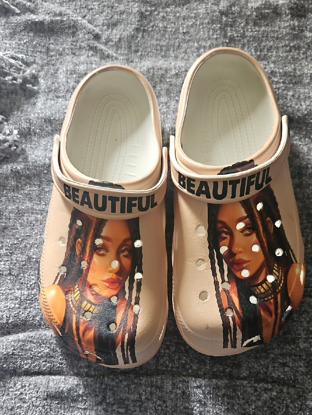Women’s Slip-On Clogs Lightweight in  Peach Color with Artist Portrait